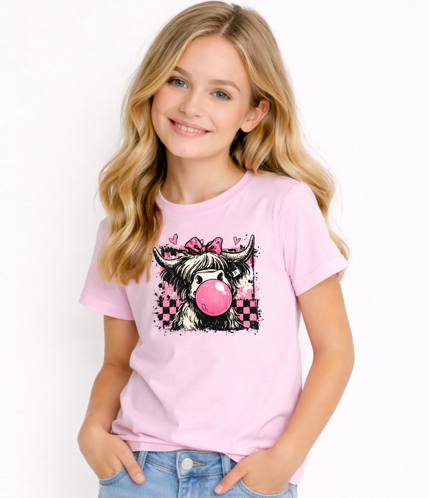 Highland Cow Kids Graphic T-Shirt – Cute Bubblegum Cow Design Girls Tee, Soft Cotton Youth Shirt