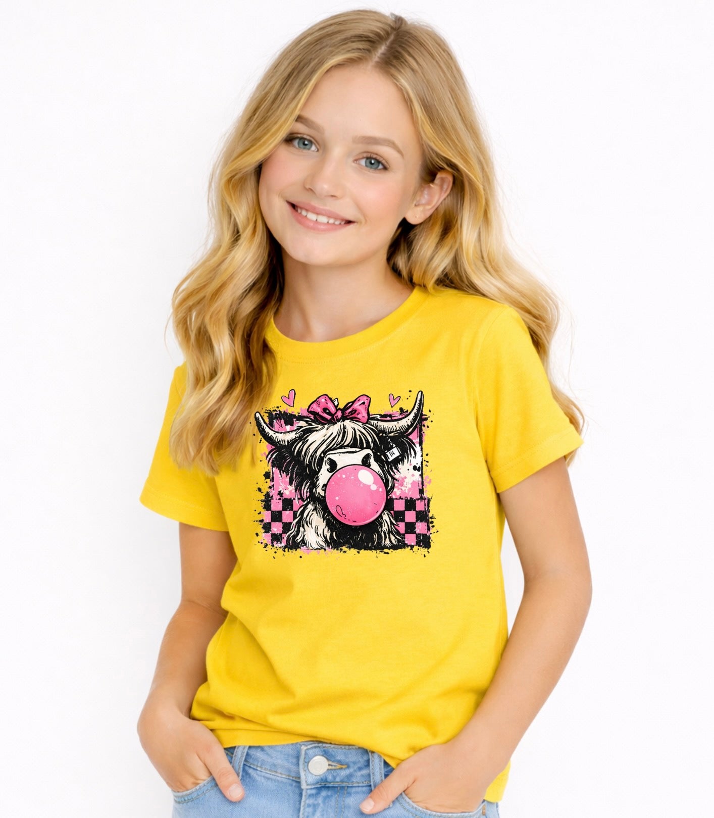 Highland Cow Kids Graphic T-Shirt – Cute Bubblegum Cow Design Girls Tee, Soft Cotton Youth Shirt