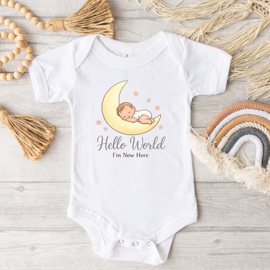 Hello World I’m New Here Baby Bodysuit – Moon Newborn Announcement Onesie, Cute Coming Home Outfit