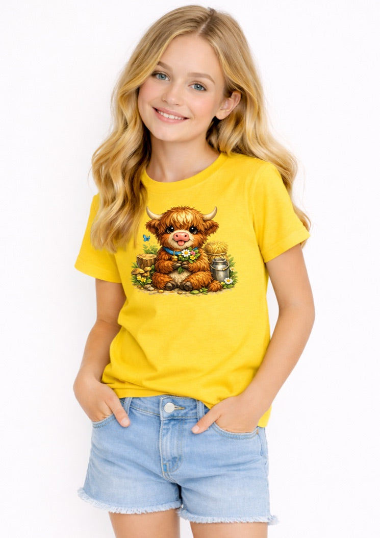Cute Highland Cow Kids T-Shirt – Adorable Farm Animal Graphic Tee for Girls